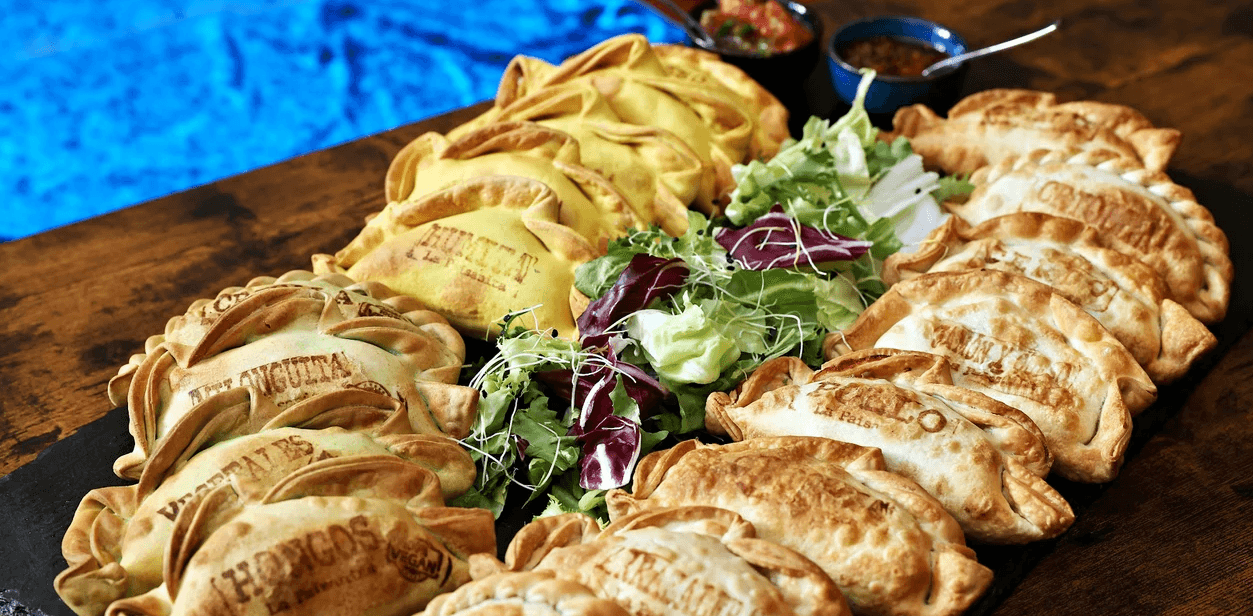 10× empanadas dle výběru vč. omáček