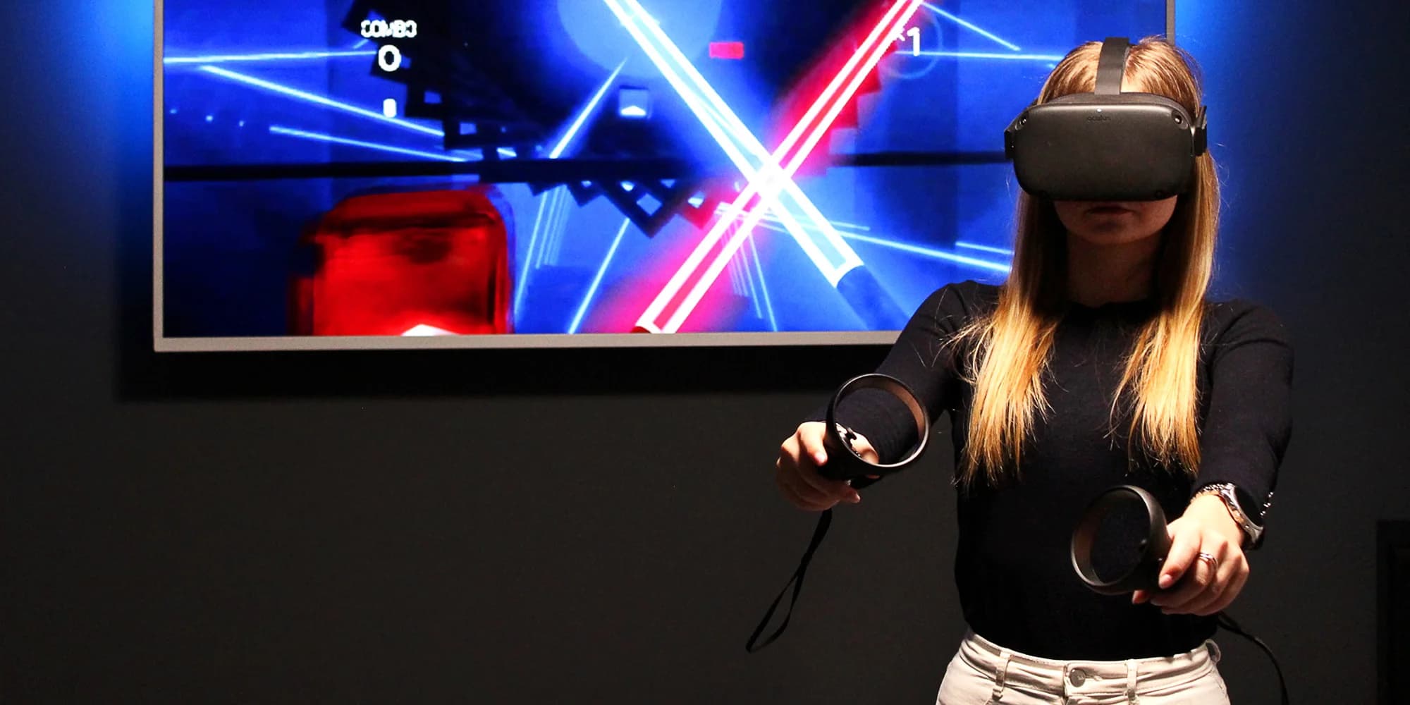 Závodní dráha i vesmír: 60 minut až 5 hodin ve studiu virtuální reality