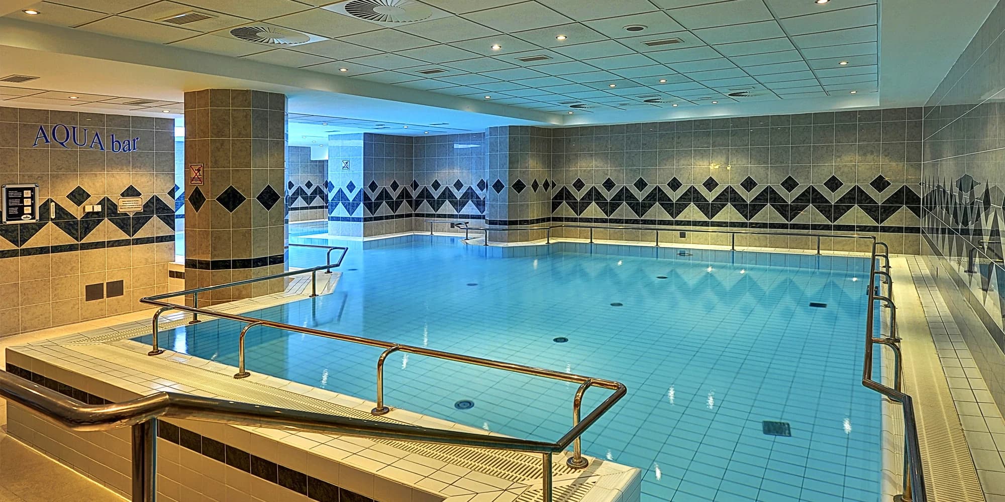 Vstup do aquacentra na 1,5 hod. pro děti i dospělé: wellness, bazén i tobogán