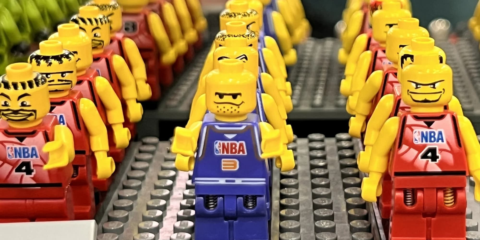 LEGO® figurky, klíčenka pro páry nebo kostky na váhu dle vlastního výběru