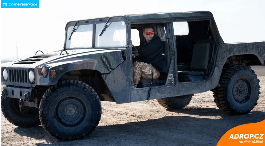 Jízda ve vojenském speciálu Humvee