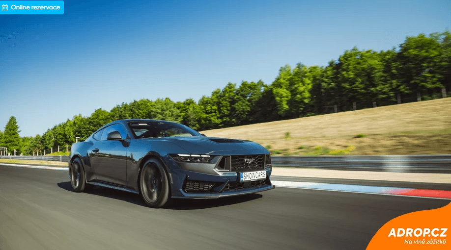 Jízda ve Ford Mustang Dark Horse 5.0 V8 na závodním okruhu