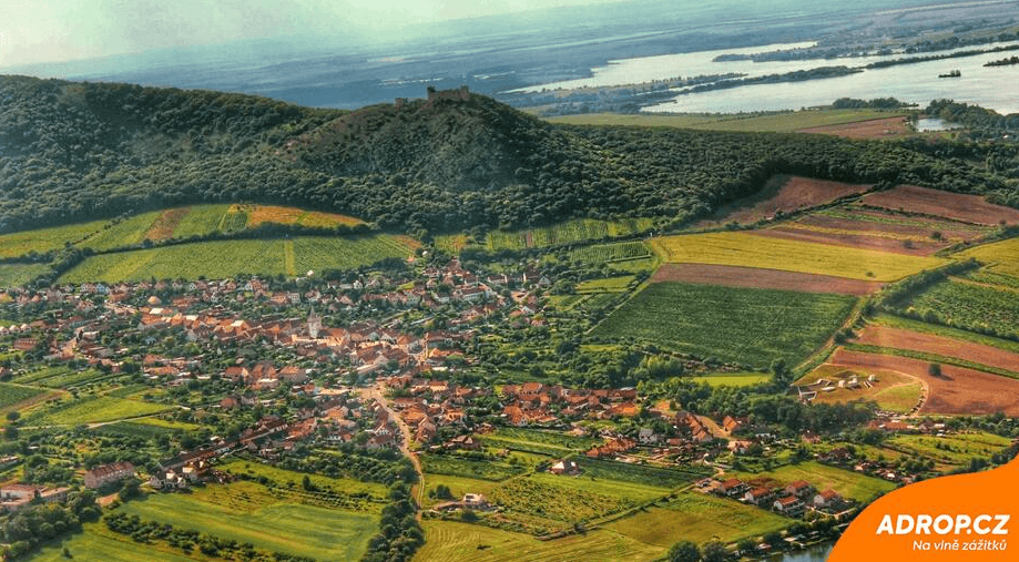 Vyhlídkový let letadlem nad krásami ČR