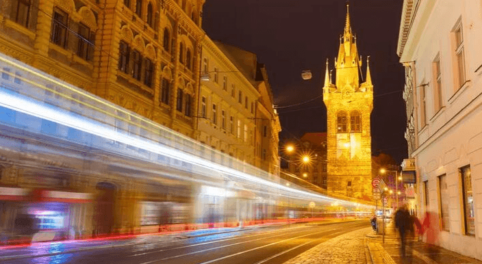 Jindřišská věž Praha - vstup do 10 pater kultury, zábavy i odpočinku