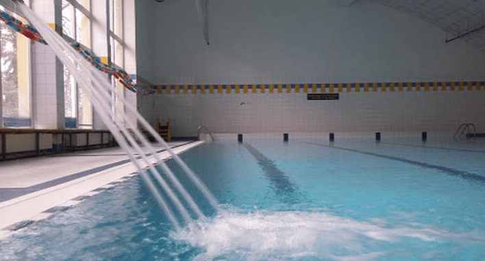 Bazén Čelákovice - příjemné prostředí pro sport i relaxaci
