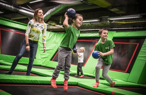 Fly Zone park Hradec Králové - zabavte celou rodinu