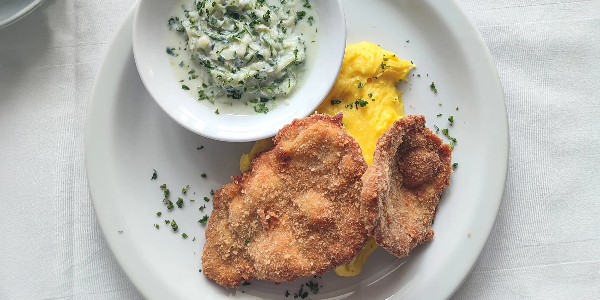 250–1 000 Kč do restaurace v novém hotelu v Olomouci s moderní kuchyní