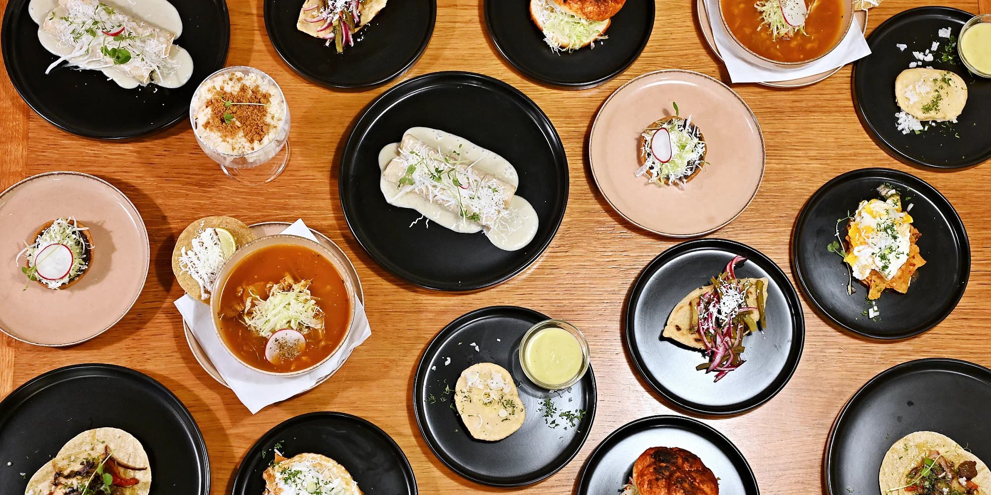Mexické fusion degustační menu pro dva: předkrmy, tacos i pěna z manga
