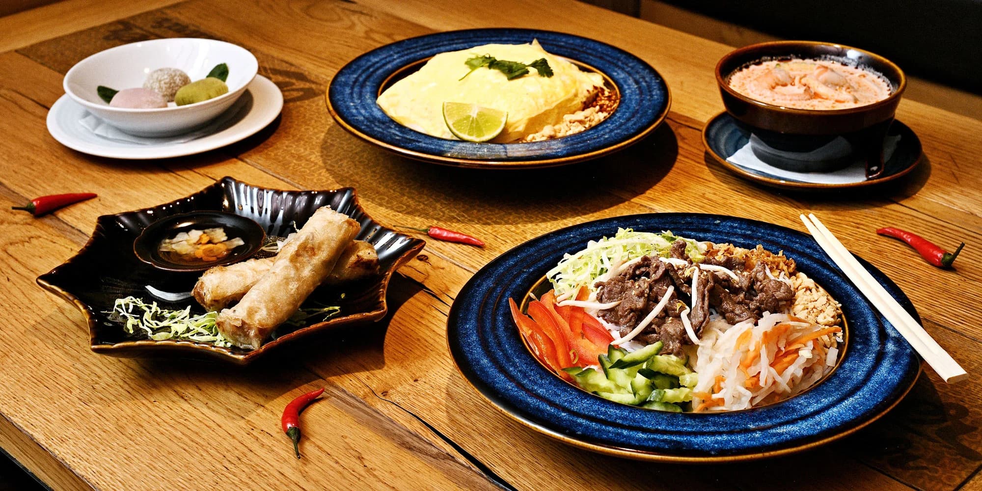 Asijské jídlo dle výběru nebo celé menu v Karlíně: Bum Bo Nam Bo i Pad Thai či Udon