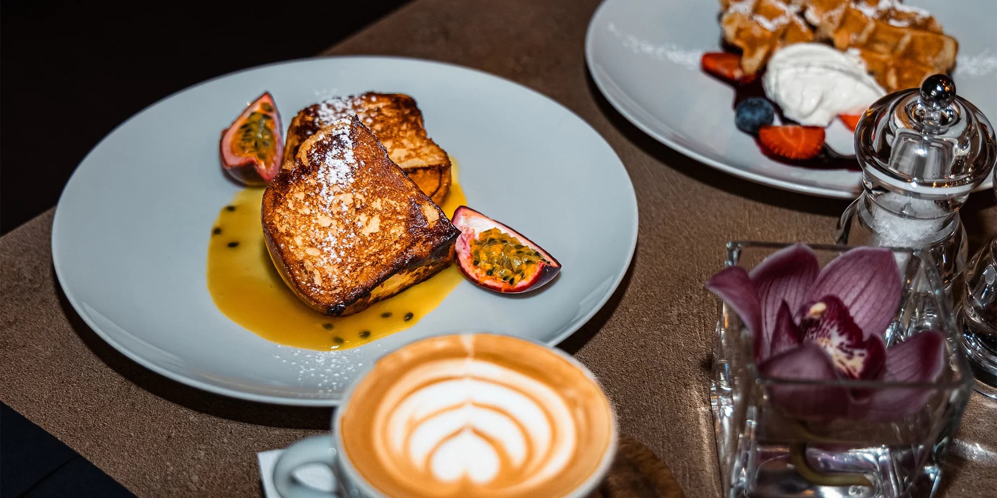Stylová snídaně s proseccem v Siddharta Café: neomezená konzumace pro 2 osoby