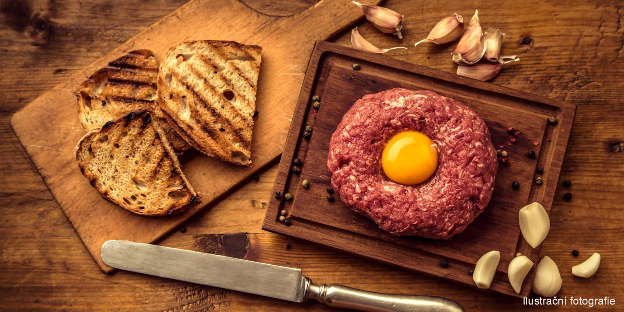 Tatarský biftek z hovězího masa Angus z českého domácího chovu: 150–450 g