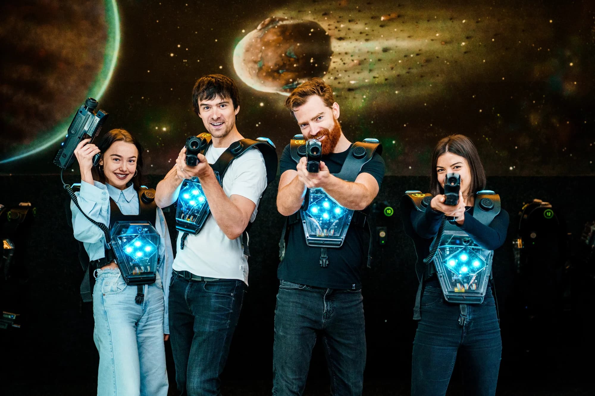 Akce a zábava: laser game pro 1–10 osob v moderní pražské aréně vč. možnosti mít arénu pro sebe