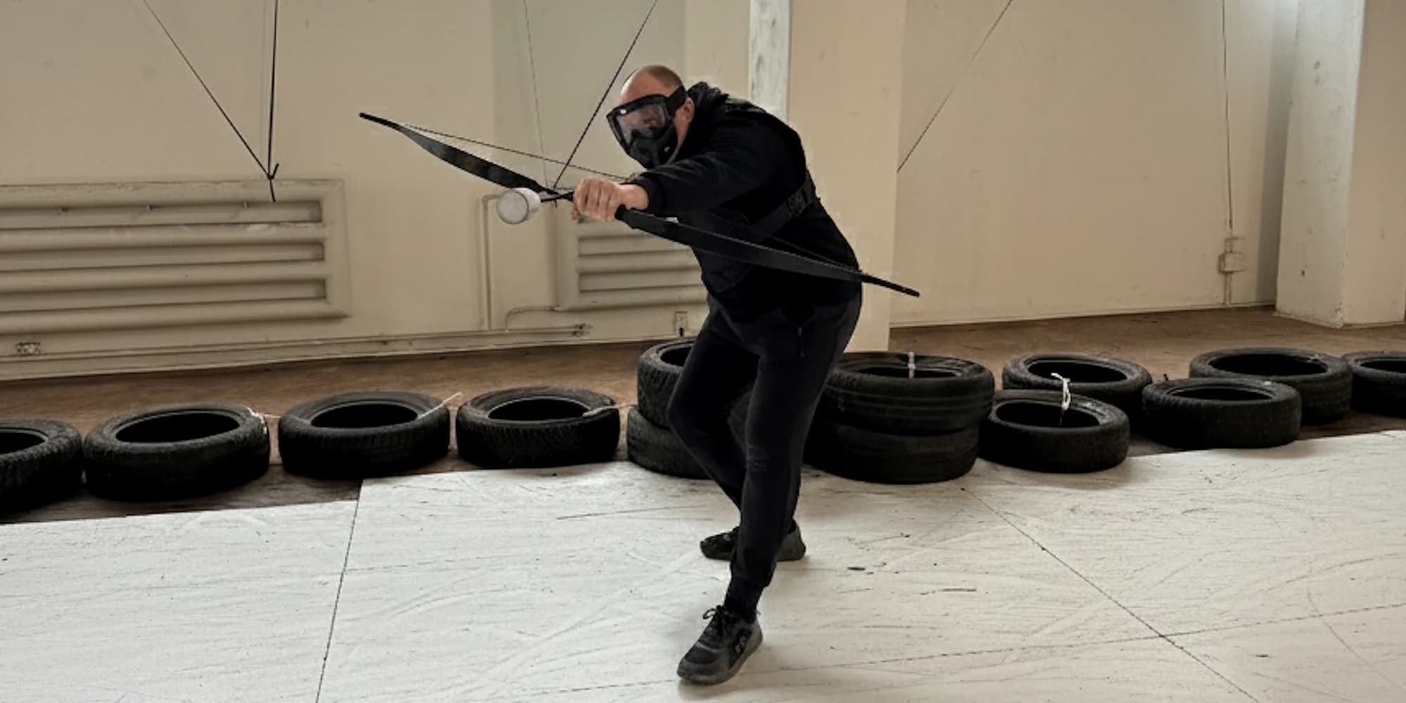 Archery war v kryté hale pro 1 až 10 osob: týmová zábava i špetka adrenalinu