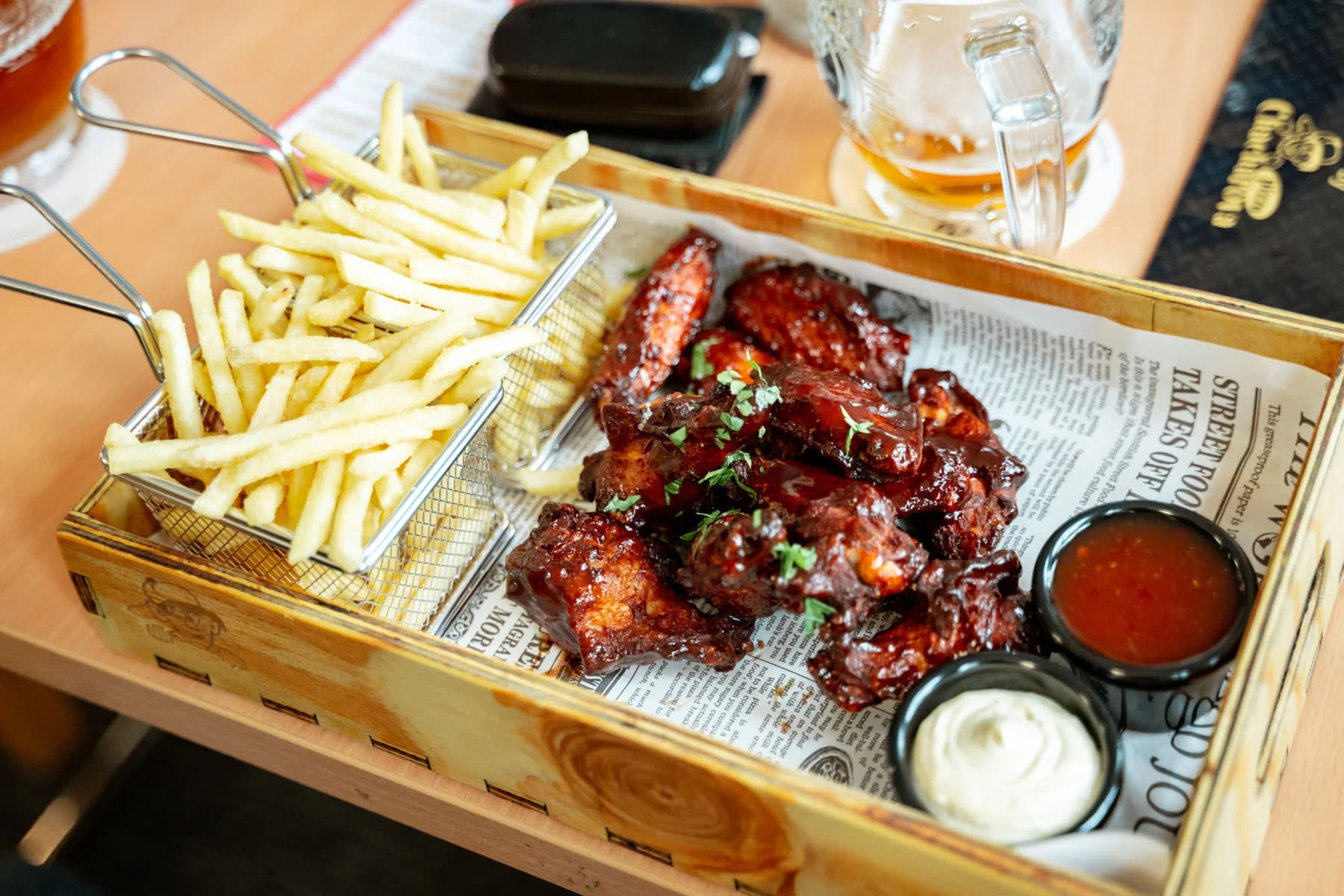 12 Kombo Wings+ hranolky, omáčka a coleslaw v Dělnický dům Odry,JK