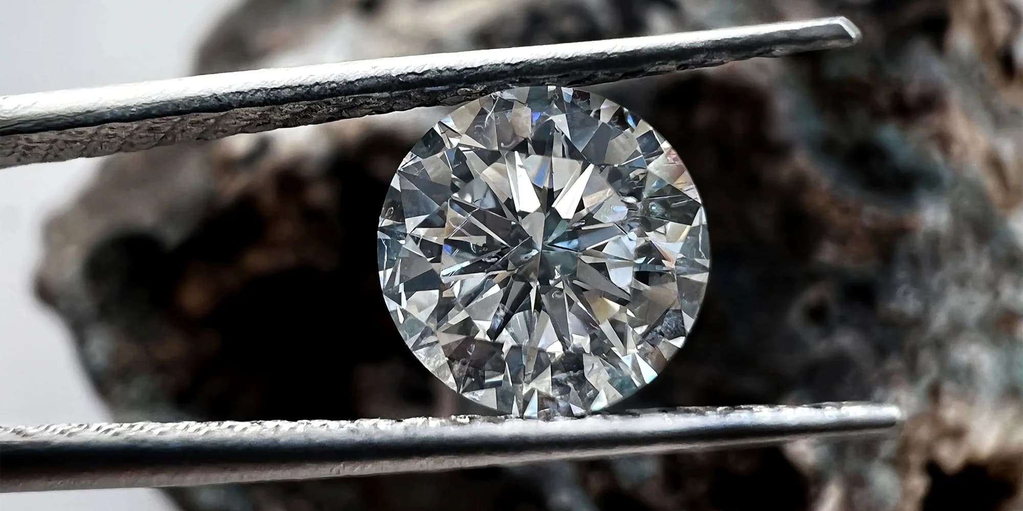 Workshop Úvod do světa diamantů s názornými ukázkami až pro 4 osoby