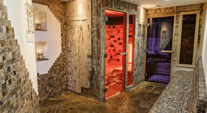 BLACK ZONE - Privátní wellness s vířivkou a saunou - RELAX+ balíček