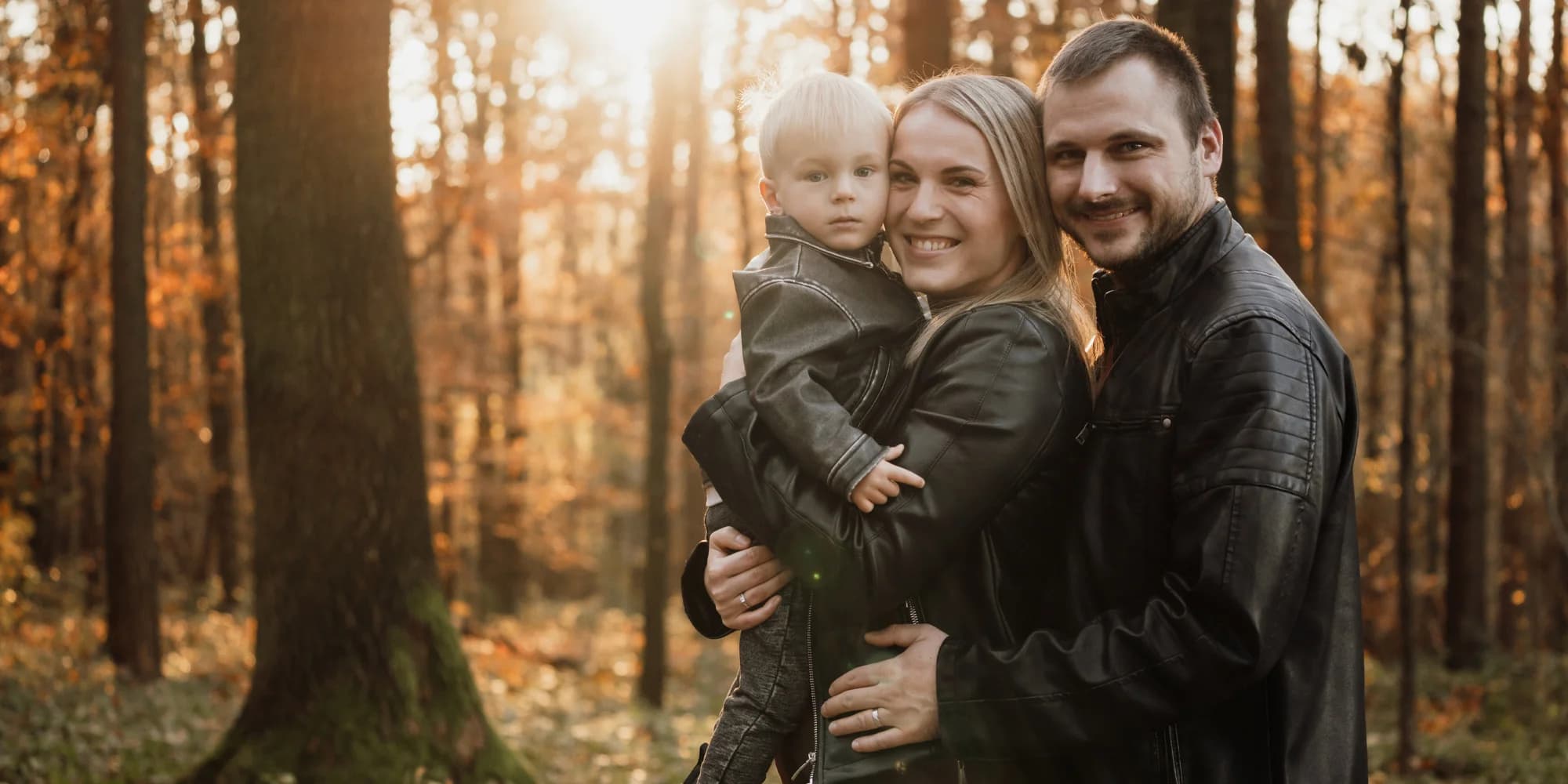 Focení v exteriéru s 5 upravenými fotografiemi: jednotlivci, páry, těhotné nebo rodiny
