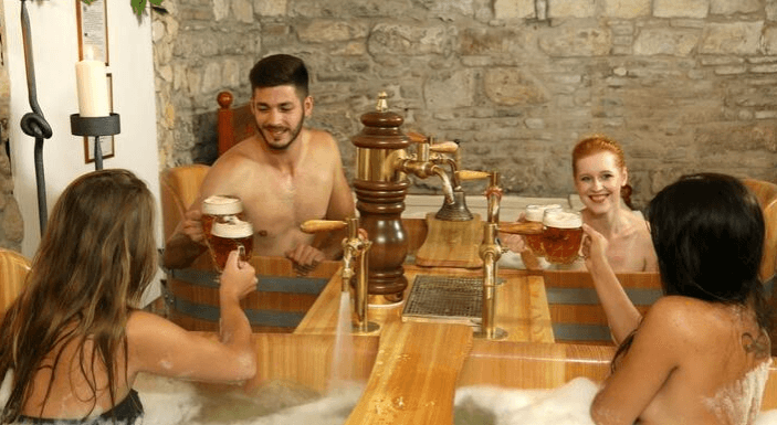 Pivní lázně Bernard - koupel a neomezená konzumace piva