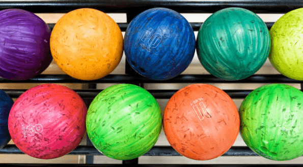Cadillac Bowling Kolín - 2 profesionální dráhy