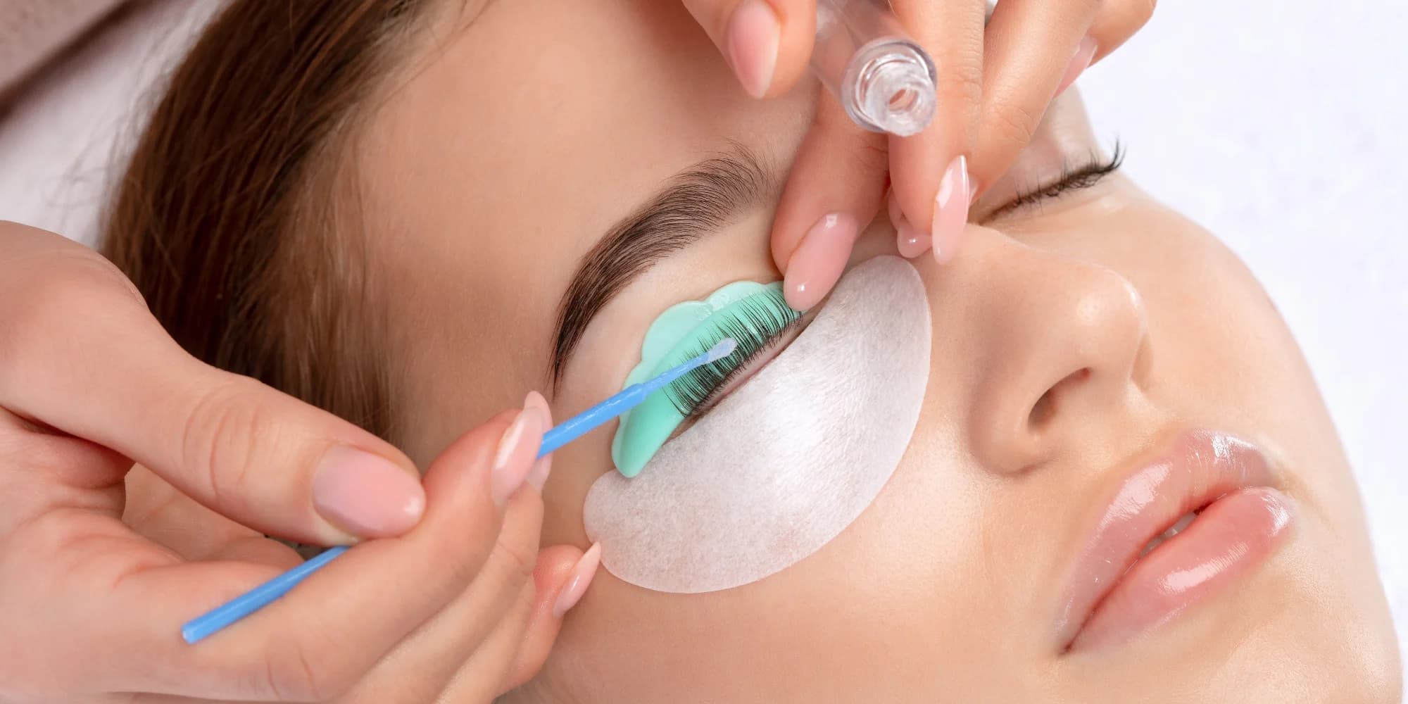 Dokonalý pohled: lash lifting řas a laminace obočí vč. výživy a barvení