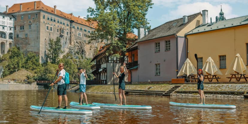 Sjezd Vltavy z Rožmberku do Českého Krumlova na raftu, kanoi nebo paddleboardu